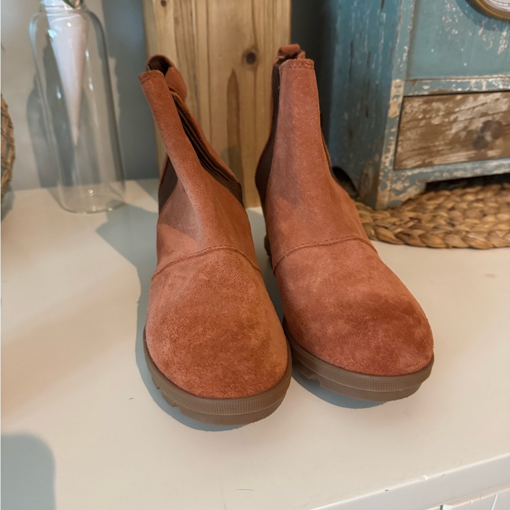 Sorel Tan Suede Combat Moto Boots